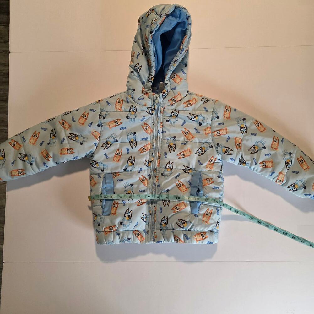 Bluey Puffer Jacket (Kids) Size: 4T